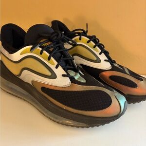 Nike Zephyr Sneakers